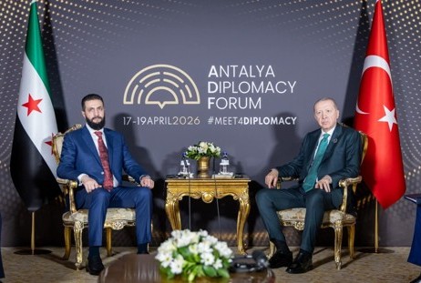 الرئيس الشرع يصل تركيا للمشاركة في منتدى أنطاليا الدبلوماسي